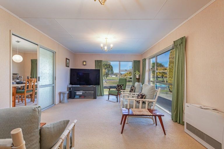 Photo of property in 78 John F Kennedy Drive, Milson, Palmerston North, 4414