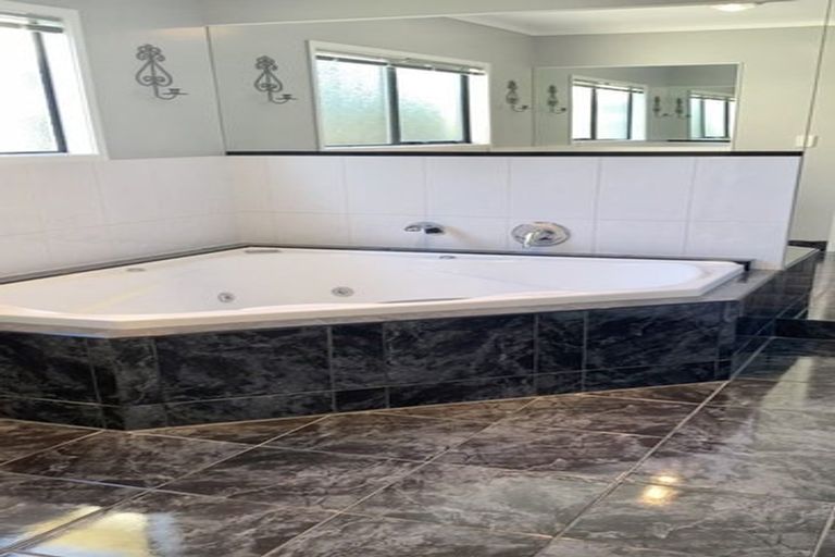 Photo of property in 21 Arabian Drive, Papamoa Beach, Papamoa, 3118