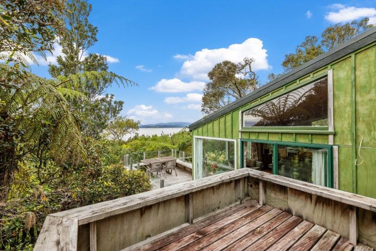 Photo of property in 24 Hauraki Terrace, Pukawa Bay, Turangi, 3381