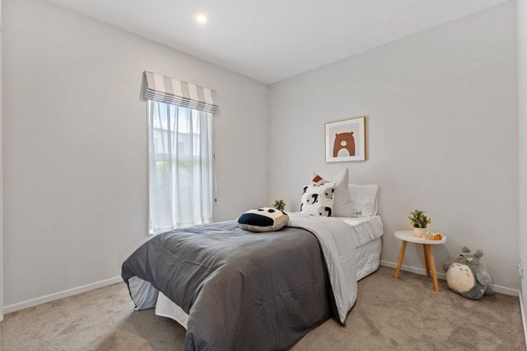 Photo of property in 21 Edgewater Drive, Karaka, Papakura, 2113