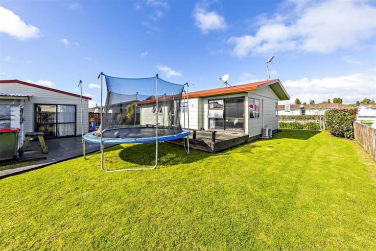Photo of property in 4 Haumia Way, Otara, Auckland, 2023