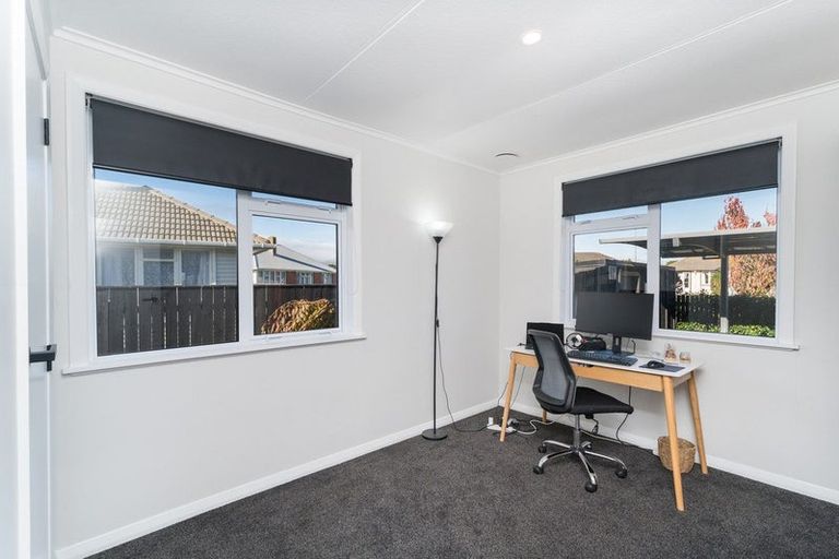 Photo of property in 5a Ayr Place, Hokowhitu, Palmerston North, 4410