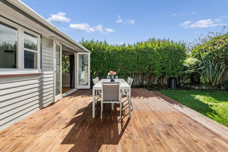 Photo of property in 13 Deller Grove, Silverstream, Upper Hutt, 5019
