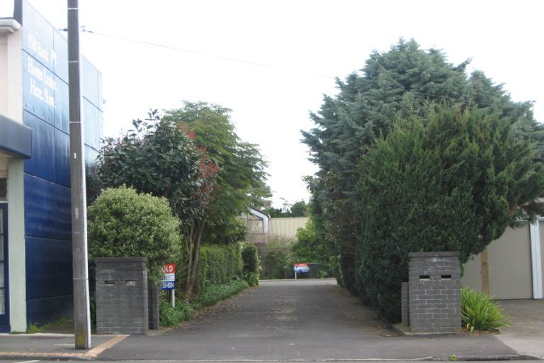 Photo of property in 60a Govett Avenue, Frankleigh Park, New Plymouth, 4310