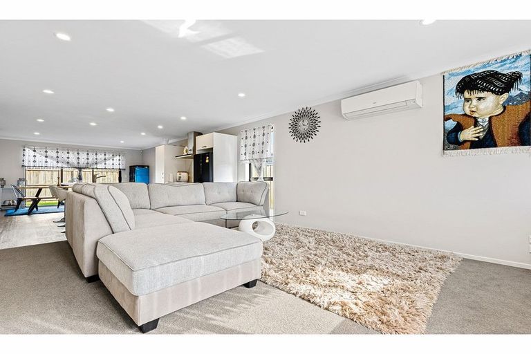 Photo of property in 1 Tippet Crescent, Wigram, Christchurch, 8025