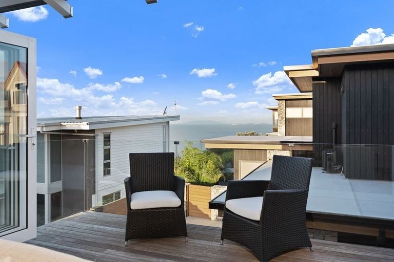 Photo of property in 131 Churchill Road, Rothesay Bay, Auckland, 0630