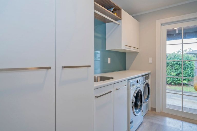 Photo of property in 5 Laura Place, Whitianga, 3510