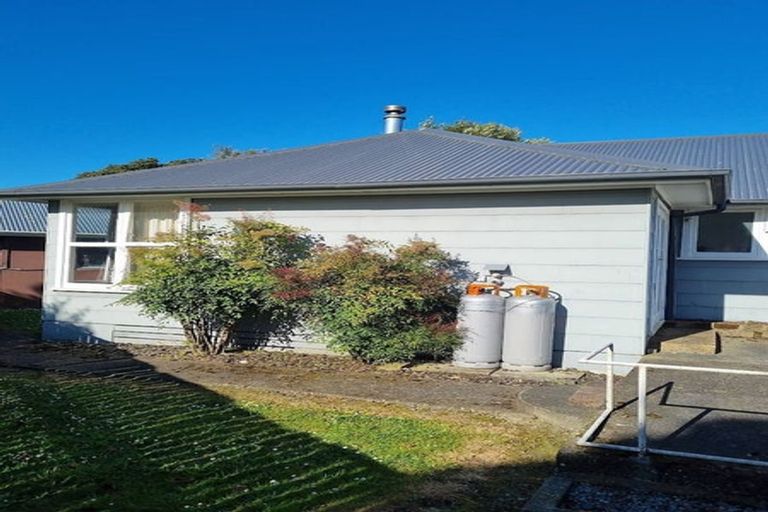 Photo of property in 65 Molesworth Street, Taita, Lower Hutt, 5011