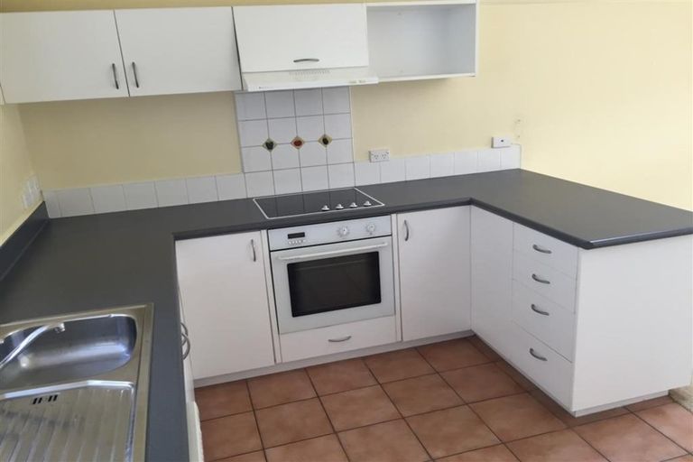 Photo of property in Pirie Street Townhouses, 22/35u Pirie Street, Mount Victoria, Wellington, 6011