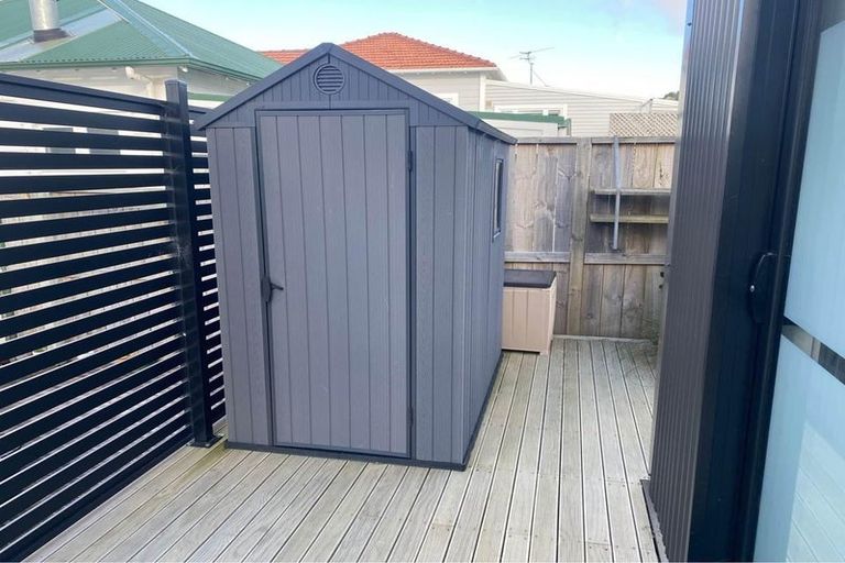 Photo of property in 11 Standen Street, Karori, Wellington, 6012