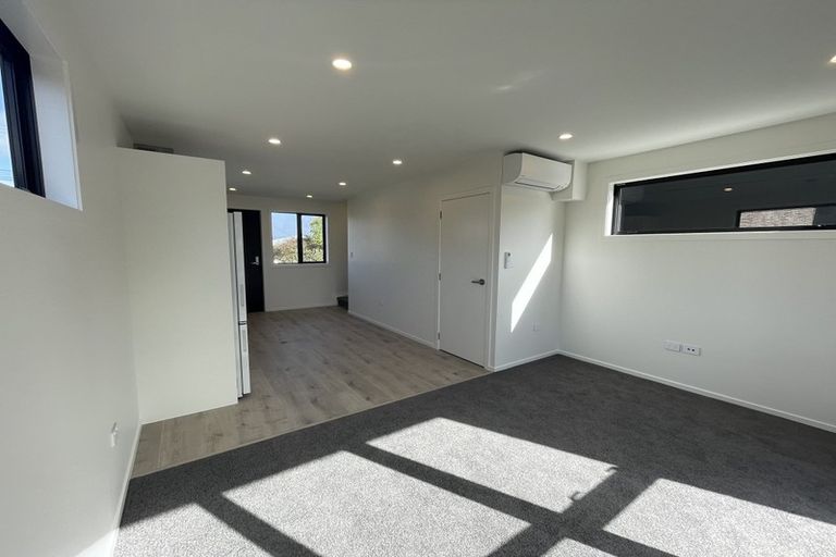 Photo of property in 1/63 Taikata Road, Te Atatu Peninsula, Auckland, 0610