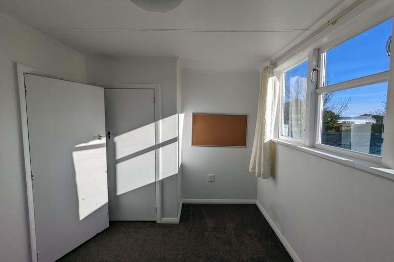 Photo of property in 9 Temuera Street, Otaki, 5512