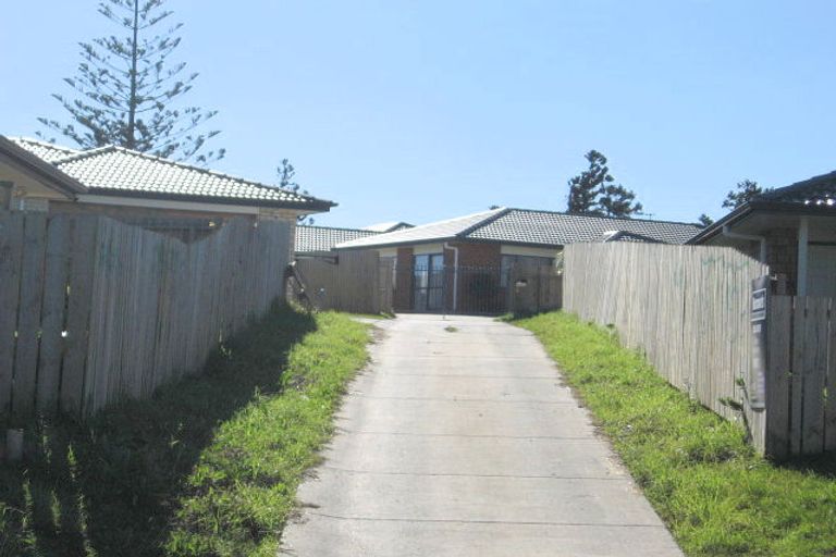 Photo of property in 12 Carn Place, Weymouth, Auckland, 2103