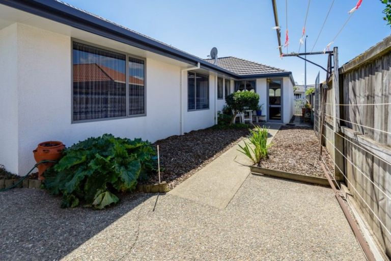 Photo of property in 32 Masefield Street, Stoke, Nelson, 7011