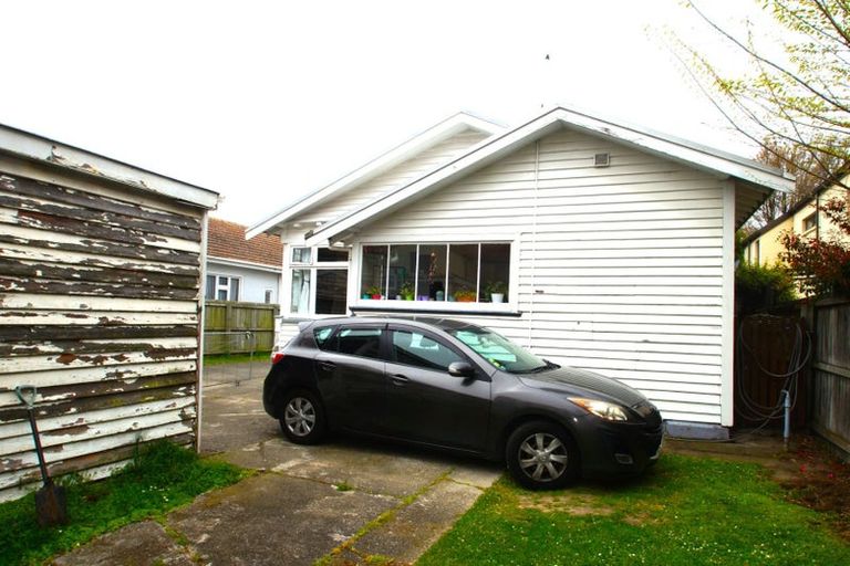 Photo of property in 3 Kauri Street, Riccarton, Christchurch, 8041
