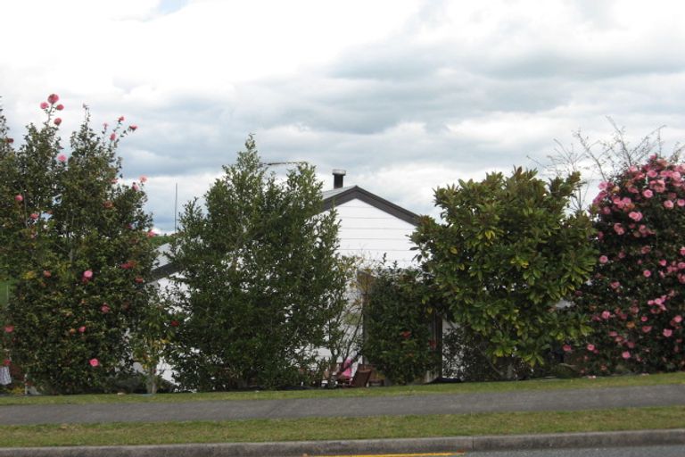 Photo of property in 28 Langstone Street, Welcome Bay, Tauranga, 3112