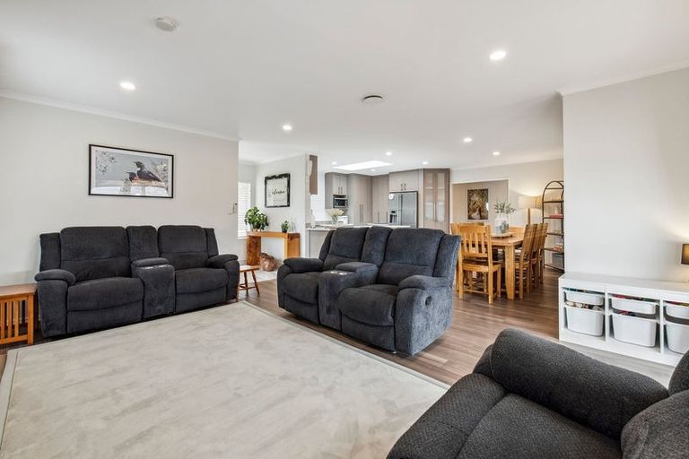 Photo of property in 58 Aspiring Avenue, Flat Bush, Auckland, 2019