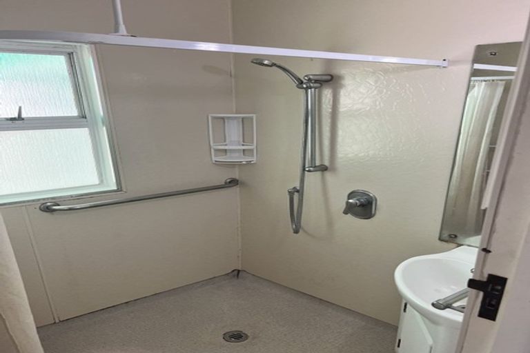 Photo of property in 4 Ramsgate Terrace, Mairangi Bay, Auckland, 0630