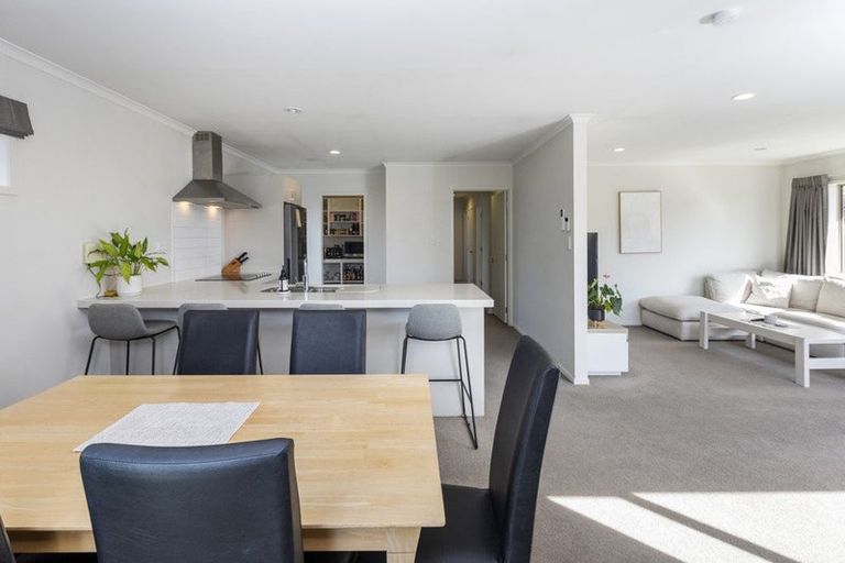 Photo of property in 2/274 Burwood Road, Burwood, Christchurch, 8083