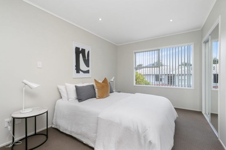 Photo of property in 17 Lindis Place, Mangere Bridge, Auckland, 2022