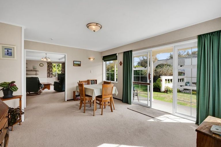 Photo of property in 13 Quin Crescent, Hawera, 4610