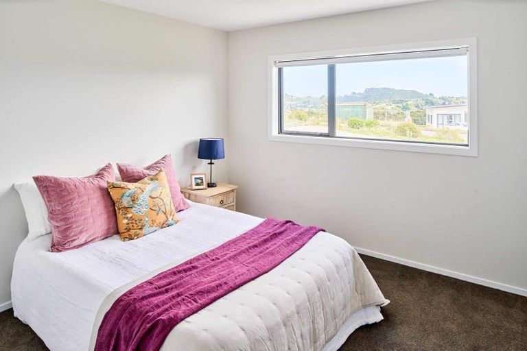 Photo of property in 11a Polestar Lane, Whitby, Porirua, 5024