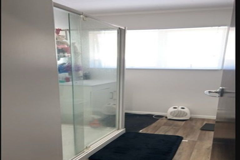 Photo of property in 8a Utauta Street, Waikanae, 5036