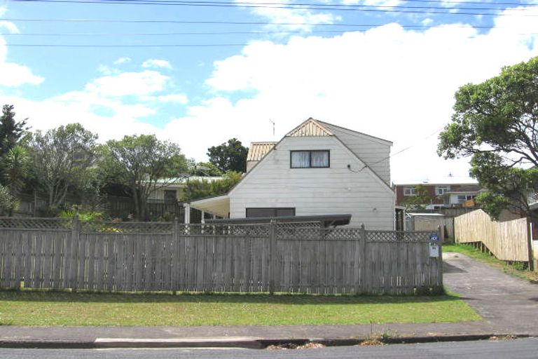 Photo of property in 1/4 Morton Avenue, Forrest Hill, Auckland, 0620