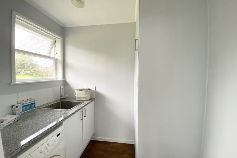 Photo of property in 98 Lauderdale Road, Birkdale, Auckland, 0626