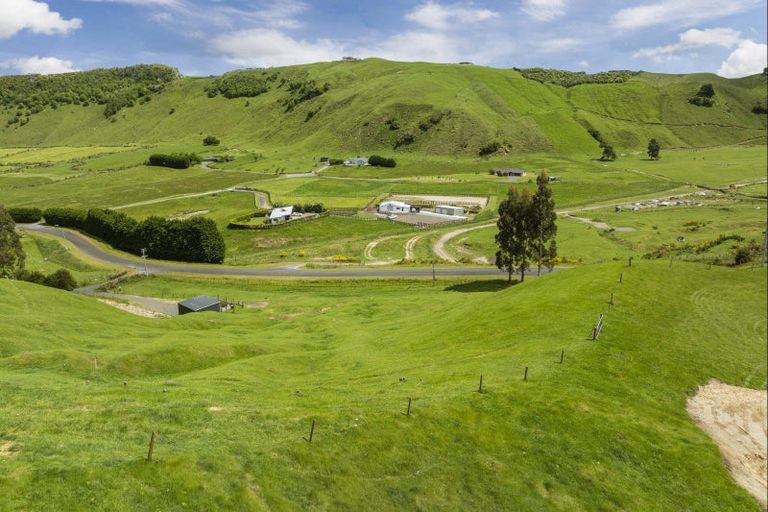 Photo of property in 29 Grant Road, Kinloch, Taupo, 3385