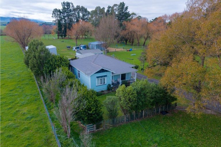 Photo of property in 1 Vogel Street, Woodville, 4920