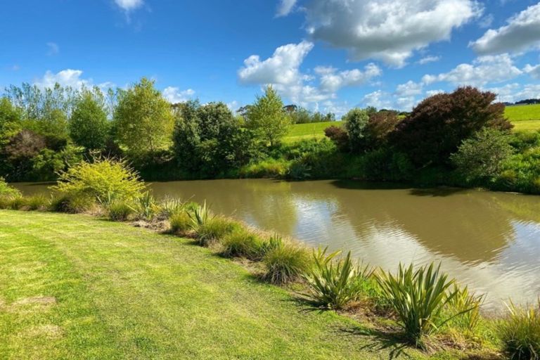 Photo of property in 63 Hartwell Drive, Kelvin Grove, Palmerston North, 4470