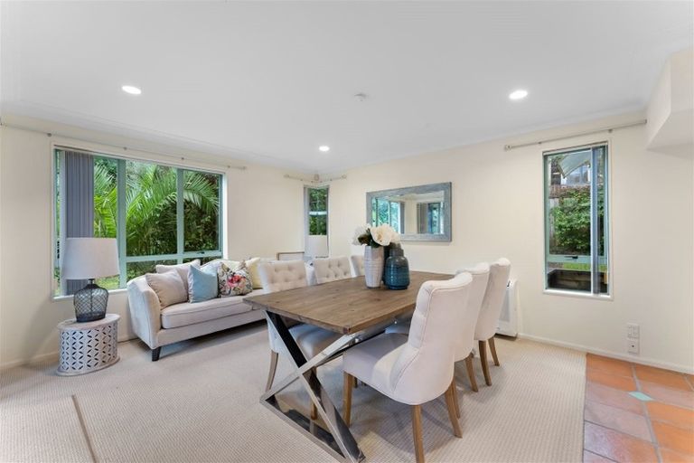Photo of property in 19 Gilberd Place, Torbay, Auckland, 0630