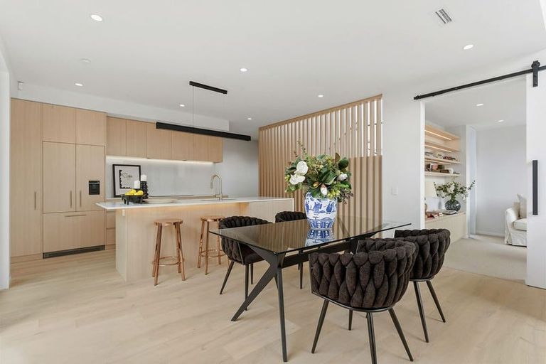 Photo of property in 38a Straven Road, Riccarton, Christchurch, 8011