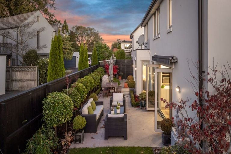 Photo of property in 42 Mcdougall Avenue, St Albans, Christchurch, 8014