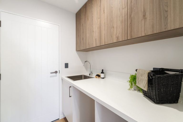 Photo of property in 8a Wychwood Crescent, Bishopdale, Christchurch, 8053