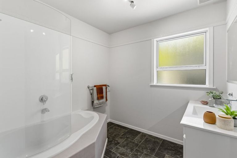 Photo of property in 44a Matai Road, Raumati South, Paraparaumu, 5032