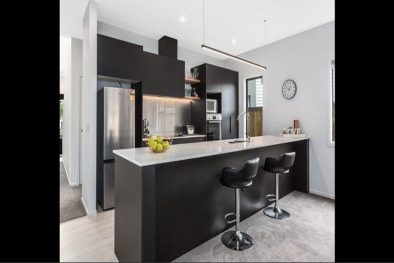 Photo of property in 3a Breakwater Way, Whitby, Porirua, 5024