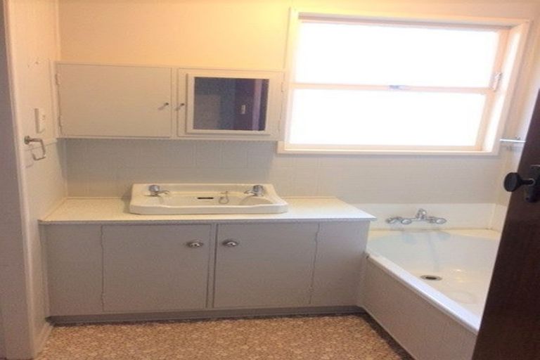 Photo of property in 67 Goods Road, Otumoetai, Tauranga, 3110