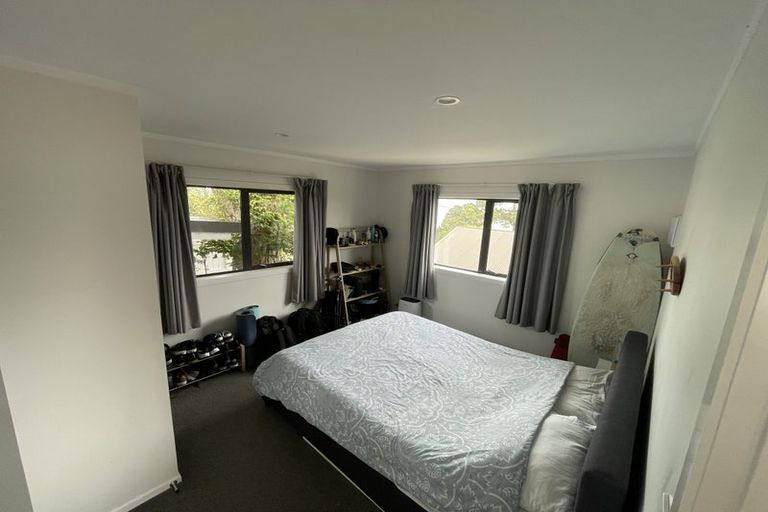 Photo of property in 39 Dakota Avenue, Beach Haven, Auckland, 0626