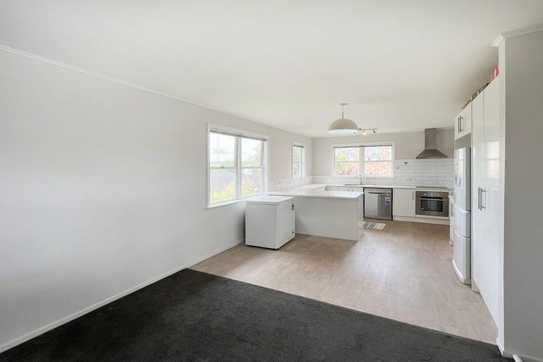 Photo of property in 7 Lynette Place, Mangere, Auckland, 2022