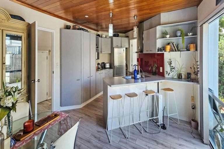 Photo of property in 2/3 Centorian Drive, Windsor Park, Auckland, 0632