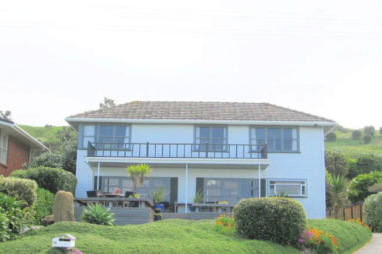 Photo of property in 99 Moana Road, Okitu, Gisborne, 4010