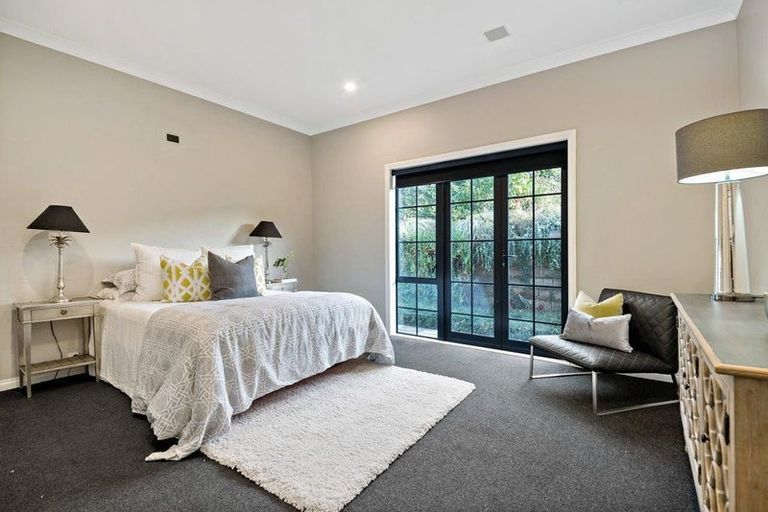 Photo of property in 3 Onemana Way, Te Atatu Peninsula, Auckland, 0610