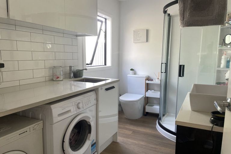 Photo of property in 135a Portsmouth Road, Bombay, 2675
