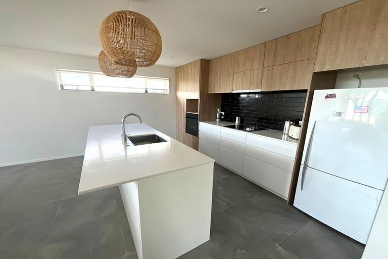 Photo of property in 9 Wheriko Avenue, Glenbrook, Waiuku, 2681