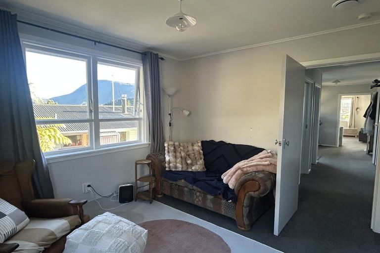 Photo of property in 73a Milton Terrace, Picton, 7220