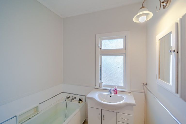 Photo of property in 83 Racecourse Road, Waipukurau, 4200