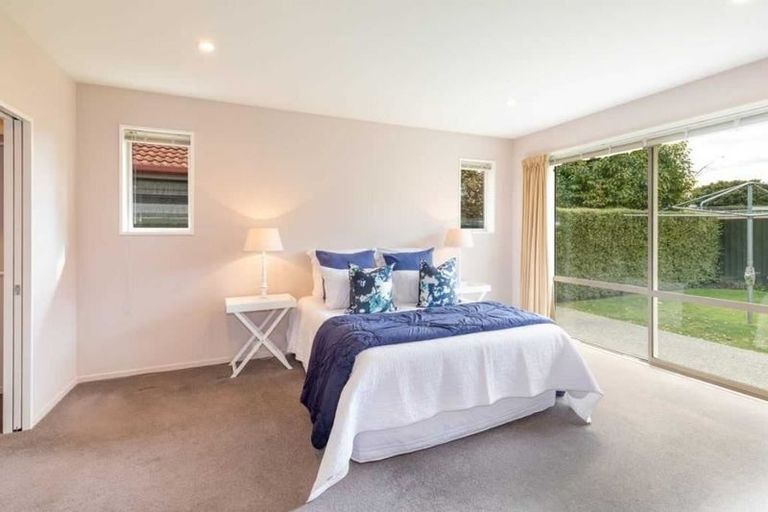 Photo of property in 34 Steadman Road, Broomfield, Christchurch, 8042