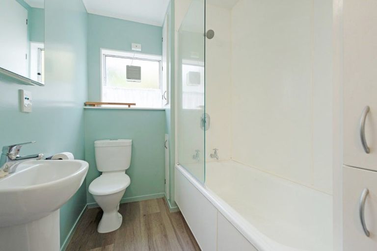 Photo of property in 161u2 Glenmore Street, Kelburn, Wellington, 6012